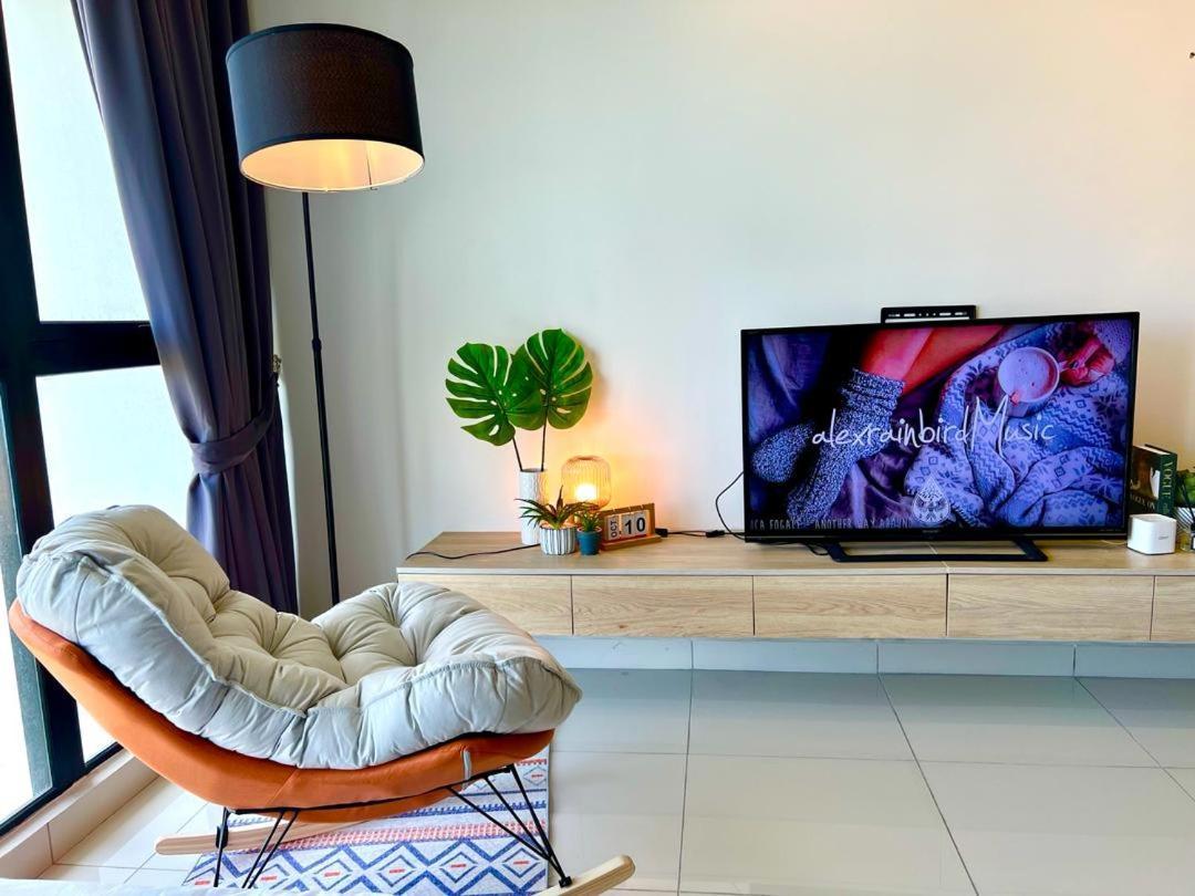 Apartemen Mosaic Mid Valley South Key By R9