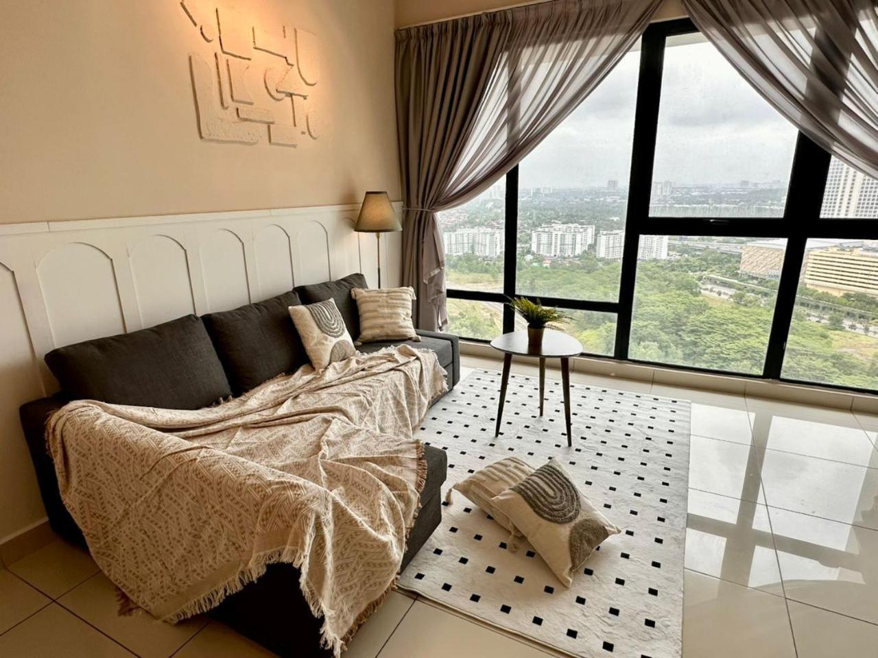 Apartemen Mosaic Mid Valley South Key By R9 *